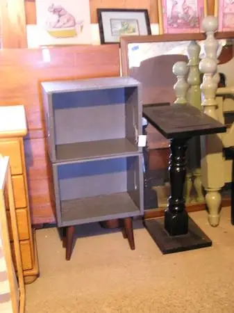 REPURPOSED WOOD MILK CRATES! - SHELF!