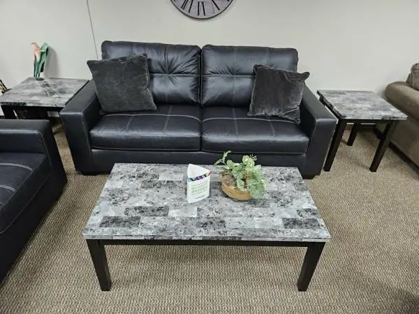 Living Room Tables: Set of 3