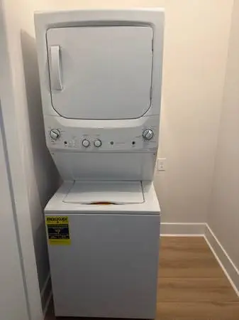 GE Electric Stacked Washer and Dryer (White)