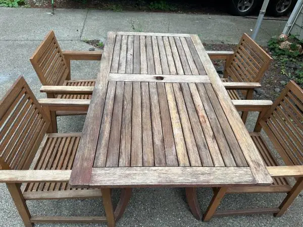 Teak table