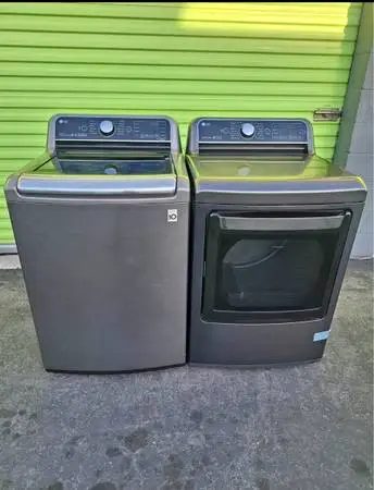 Lg washerand gas dryer