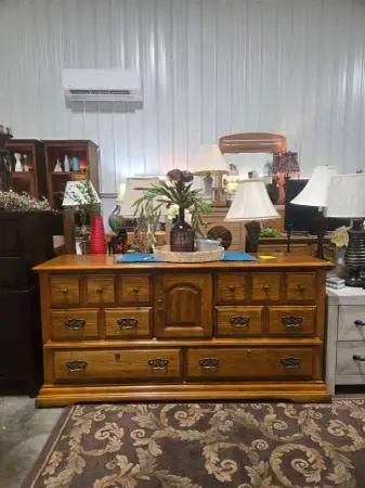 8 Drawer Wood Dresser