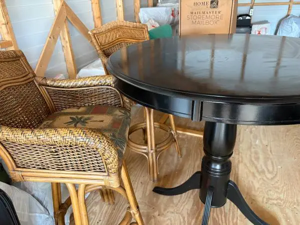 Pair of nice coastal bar stools