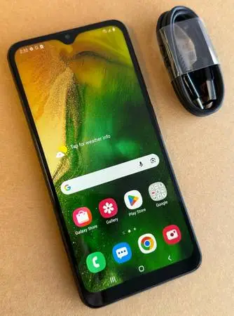 Samsung Galaxy A20 32GB Unlocked Metro PCS Like New