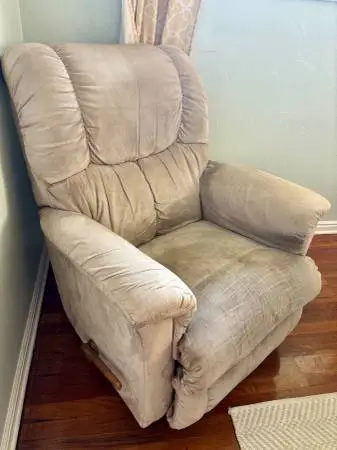 Beige Lazy Boy Recliner Rocker
