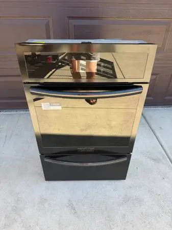 Gas wall oven