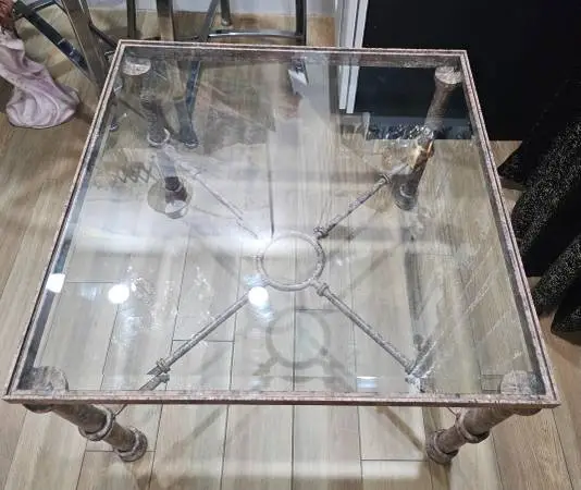 Beautiful Beveled Glass Coffee / Side / Accent Table with Metal Base!