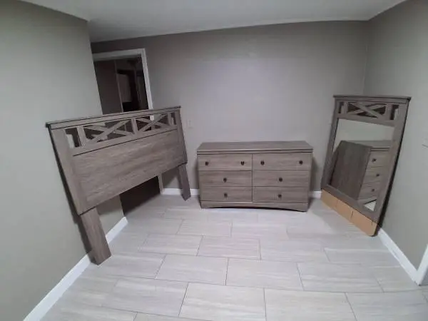 Dresser w/ Mirror & Headboard Queen