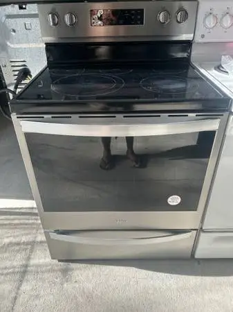 Whirlpool Stainless Smooth Top Range