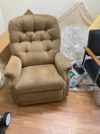 Light Brown LAZBOY Recliner in Great Condition