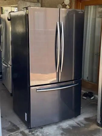 SAMSUNG FRENCH DOOR REFRIGERATOR