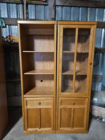 Nice bookcase like new