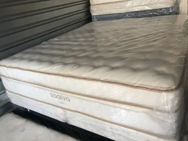 New!!Saatva Classic Organic Queen and king mattresses!!Free delivery