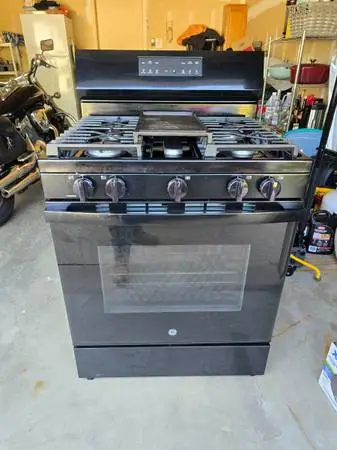 GE Gas Stove