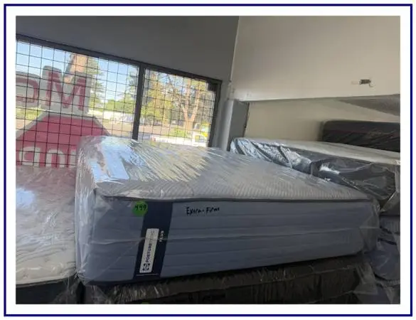 QUEEN SIZE SEALY POSTUREPEDIC PLUS MATTRESS & BOX SPRING BED SET