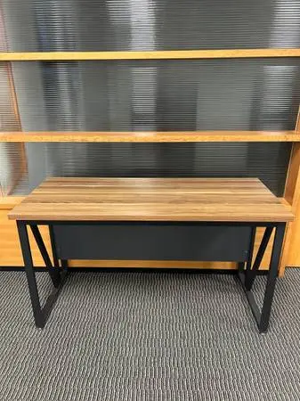 Office Desk – Black Metal Frame, No Drawers