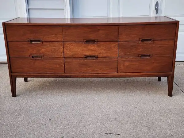McM Dresser / Credenza