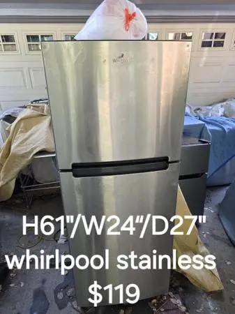 Apartment size refrigerator