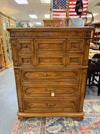 ♦♦ Thomasville 5-Drawer Chest of Drawers SOLID WOOD Chester ♦♦