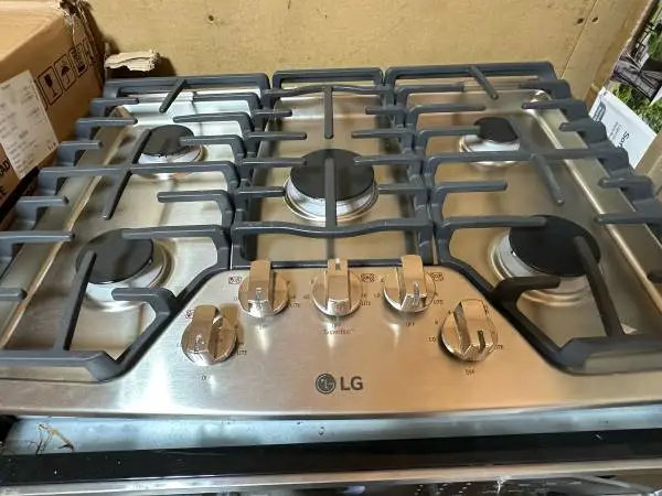 LG 30-in 5 Burners Stainless Steel Gas Cooktop