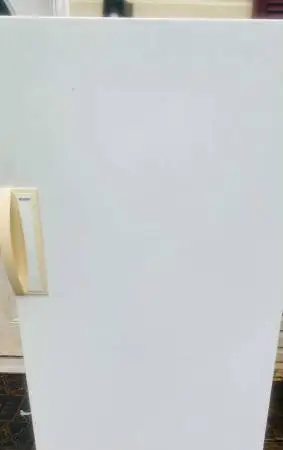 Upright freezer