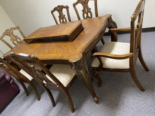 Dinning Table with Six Chairs Solid Wood(walnut)Extended