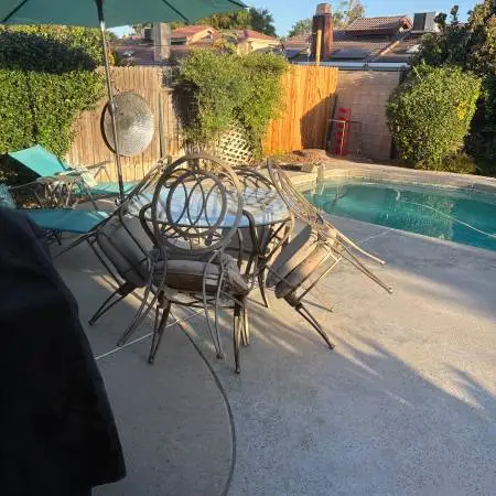 Iron outdoor patio set or indoor dining table w/4 chairs