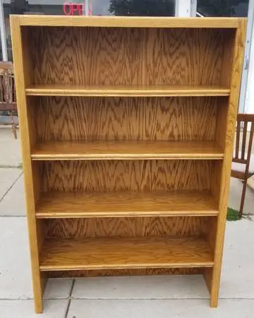 Solid Oak Bookcase / Bookshelf