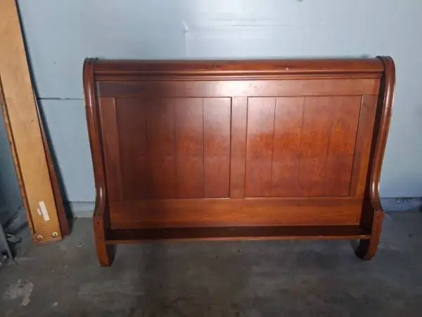 Queen sleigh bed frame very sturdy