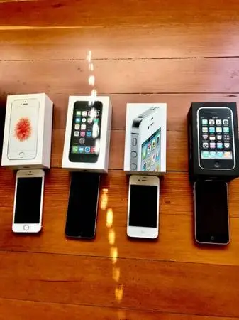 Apple iPhones SE, 5S, 4S, 3GS - 4 Total with Original Boxes