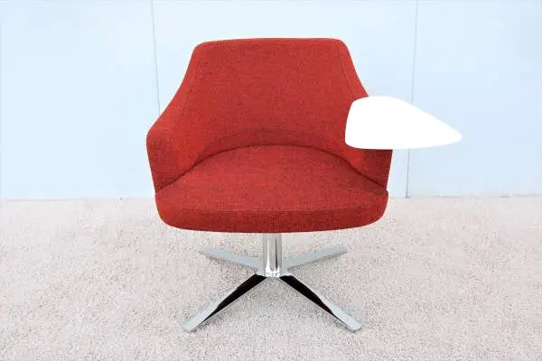 Modern New Cumberland Clover Swivel Lounge Chair with Swivel Tablet