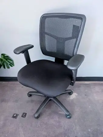 1 Black Mesh Back Office Desk Chair Conference MSRP$585.00