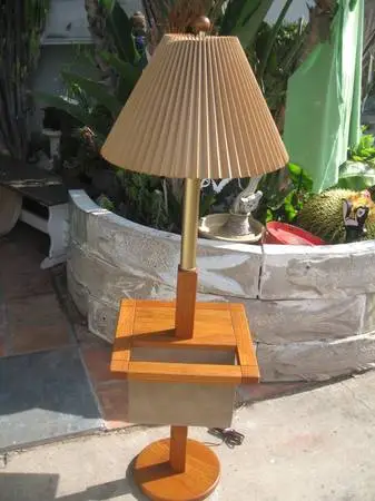 Vintage Oak Brass Floor Lamp Table-w/ Magazine Holder– M.C.M.