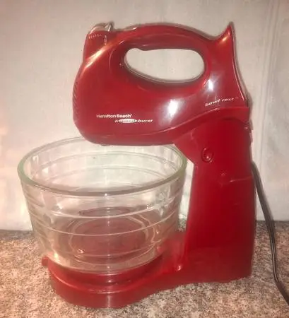 Mixer. Hamilton Beach 6 Speed Burst Model Stand & Hand Mixer
