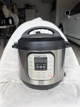 Pressure Cookers (8)