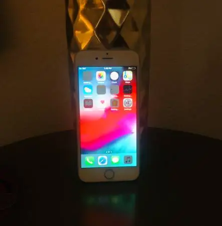 Selling UNLOCKED iPhone 6