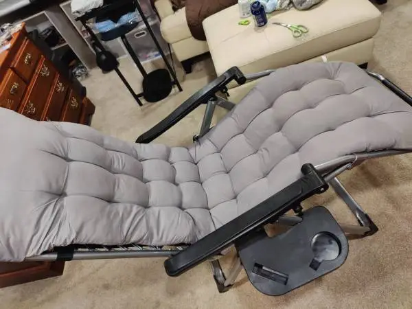 zero gravity recliner chair with pad