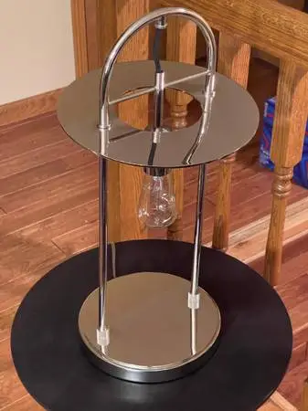 BEAUTFUL STAINLESS MODERN LAMP 21 INCH