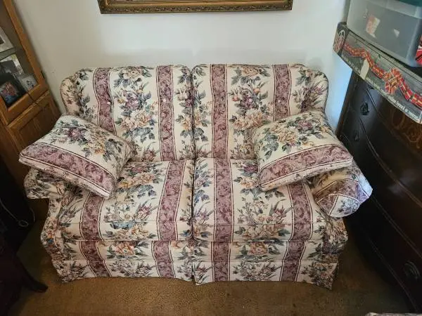 Loveseat and companion chair by Clayton Marcus