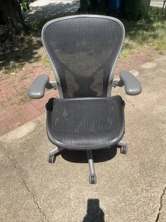 Silver and Black C Size Aeron Classic Fully Loaded with Sliding Lumbar