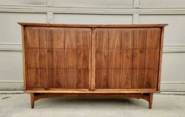 Awesome mid century dressers Balmain Cummings, Basic Witz