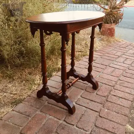 1860s-70s Beautiful walnut Antique Writing Desk/Console Table