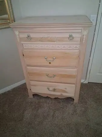 Bedroom Set Nightstand and Chest of Drawers Girls