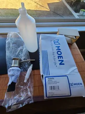 ~~~~~Moen Bathroom Faucet and Soap Dispenser ~~~~