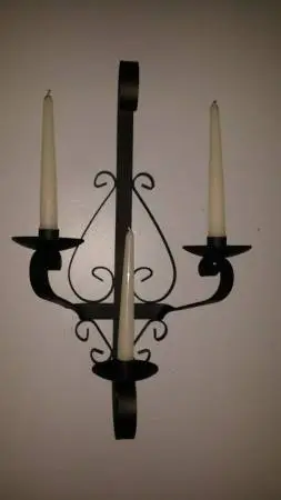 Hanging 3 stick candle holder