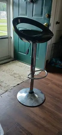 Salon chair or bar chair