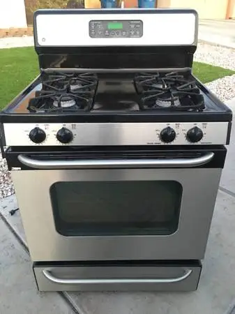 Beautiful - GE 30” Gas Stove / Range in Stainless Steel- delivery available