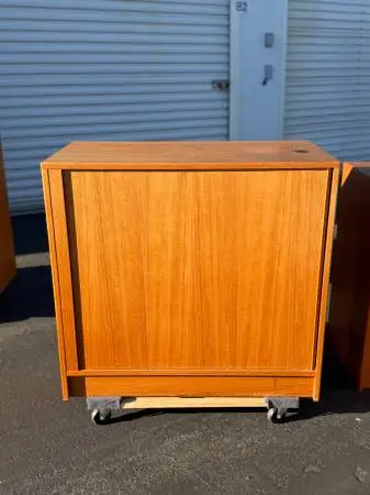 Vintage Danish Modern Teak 4 drawer petite tambour dresser/ credenza