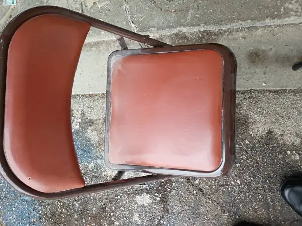 Metal folding chairs
