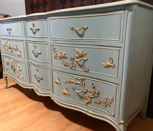 9 Drawer Dresser